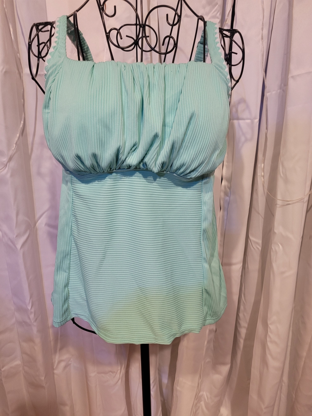 Women’s Mint Green Pleated Tank Top